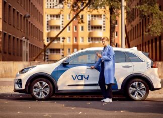 I dok mi ?ekamo robotaxije Mate Rimca, na njema?kim i korejskim cestama su automobili na daljinsko upravljanje u punom pokretu