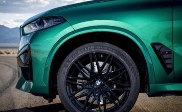 Pomažu li Coca-Cola, ocat ili sredstva za pećnicu u čišćenju aluminijskih naplataka?