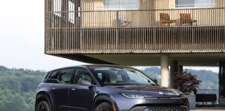 Ljudi, je li to moguće? Kupio skoro novi auto za ‘sitnicu’ i kompletno ga popravio za samo 100 eura!