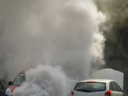 Na koje kvarove ukazuje dim iz auspuha?