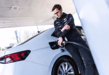 Poljak s jednim punjenjem prevalio 2831 km i time ušao u Guinnessa