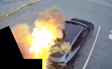 Električni automobil se zapalio tijekom punjenja – vlasnik odletio nekoliko metara