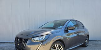 Test rabljenog: Peugeot 208 1.2 PureTech Allure (2022.) – Moderan gradski automobil s 100 KS i važnim servisom već odrađenim