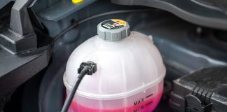 Antifriz u automobilu: kako odabrati pravi i kada ga mijenjati?